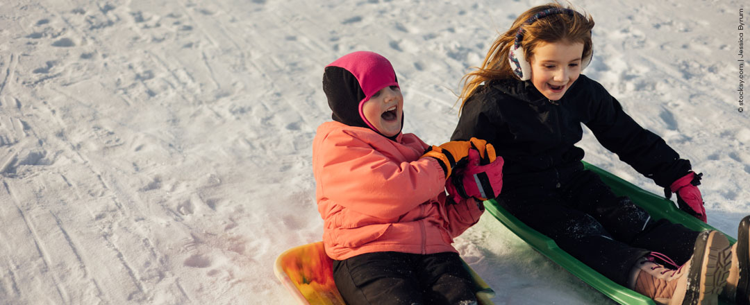Kinder rodeln