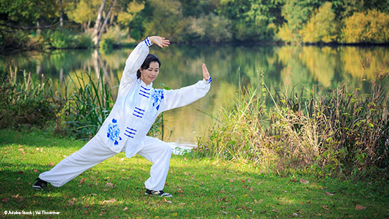 qi gong uebung am see