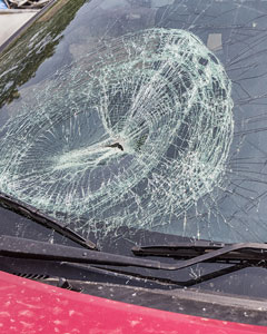 Zerstörte Windschutzscheibe